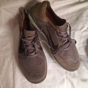 NWOT Khaki green women’s nikes size 10.5
